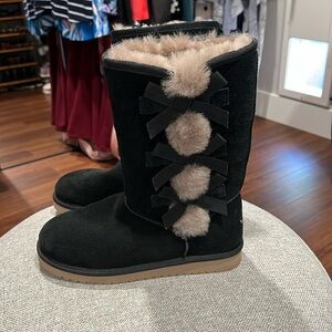 Koolaburra Black Winter Boots with Tan Accents